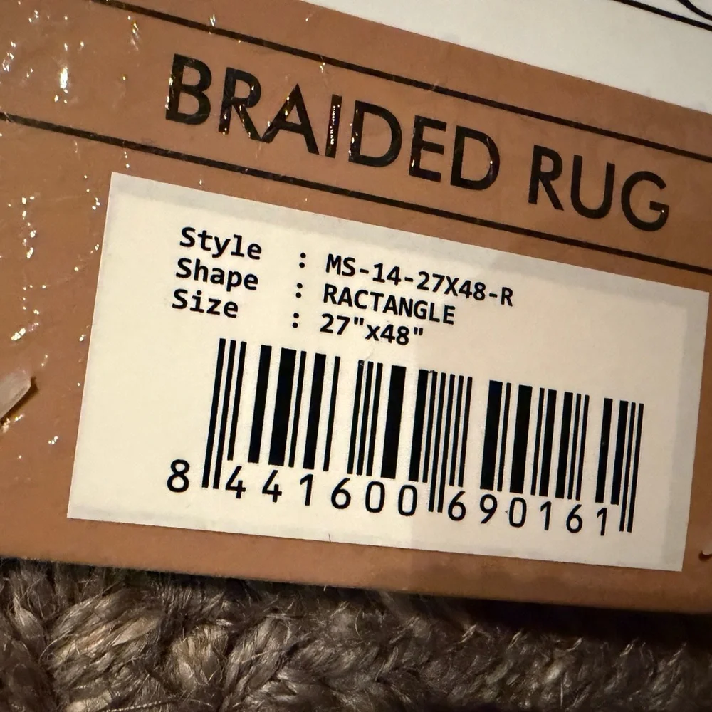 Braided Greenish & tan‎ Area Rug 27”X 48” rectangle